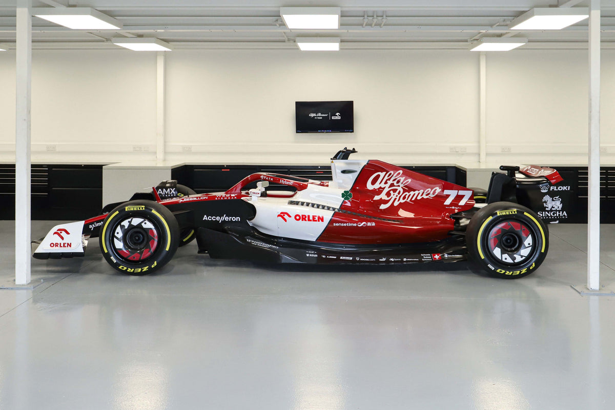 Formula 1-inspired 2022 Alfa Romeo C42 Italian Grand Prix livery show car, full-size exhibition vehicle for showroom and collector display