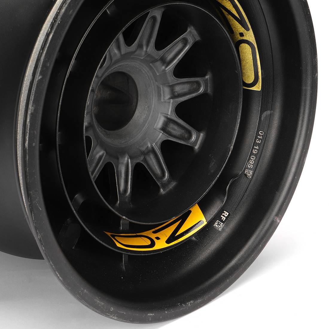 F1® Wheel Tables | F1® Wheel Rim Tables | F1 Authentics