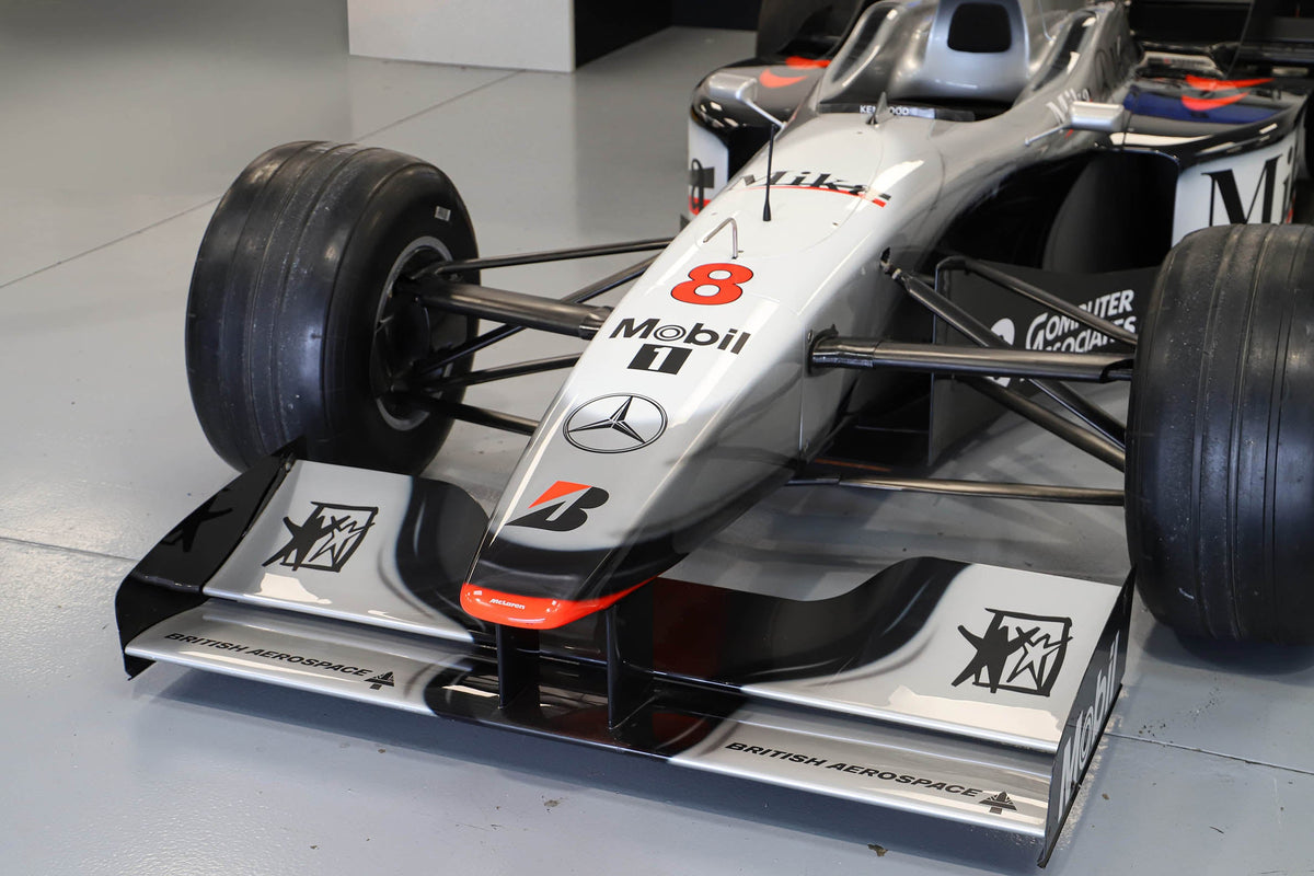 McLaren MP4-12 1997 Formula 1 show car, full-size Formula 1-inspired display vehicle for collectors, exhibitions and showroom display