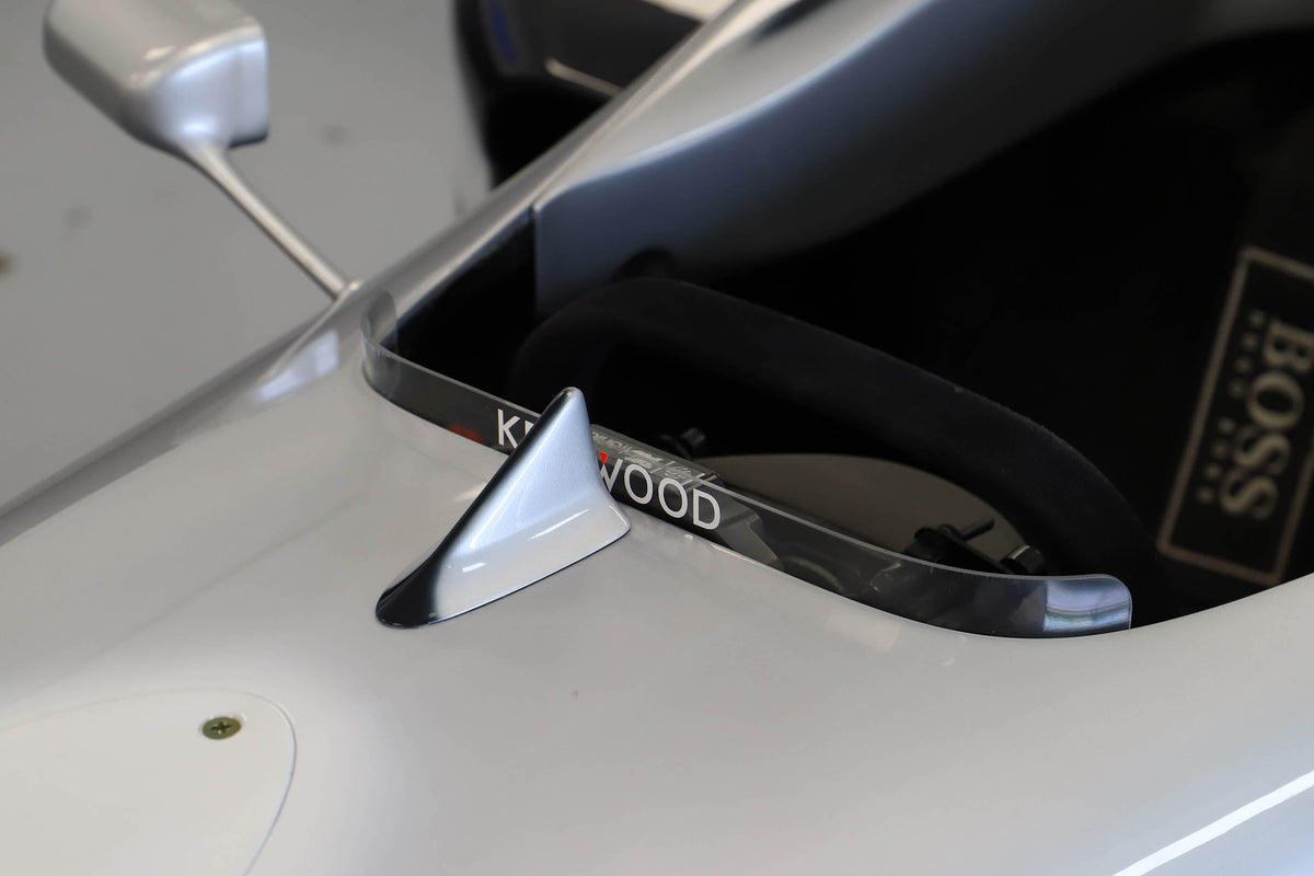 McLaren MP4-12 1997 show car, Formula 1-inspired full-size collector display vehicle for motorsport enthusiasts and exhibition spaces